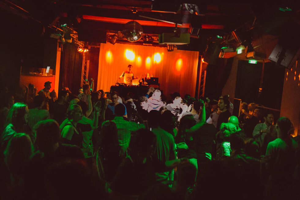 10-clubs-in-berlin-wo-keine-techno-l-uft-eastseven