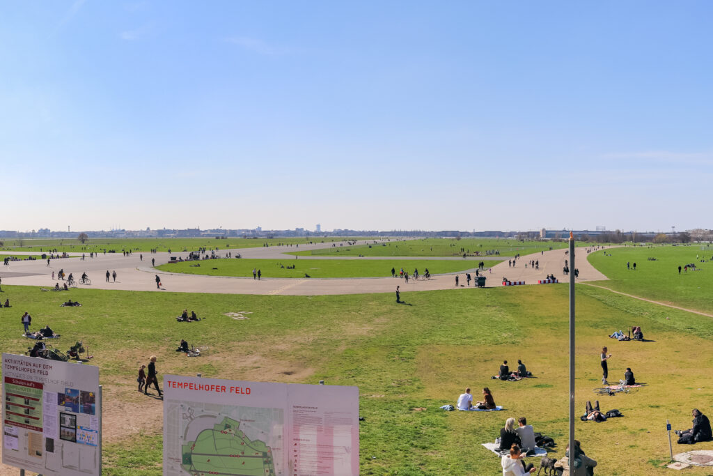 Tempelhofer Fels Berlin - Sport im Park