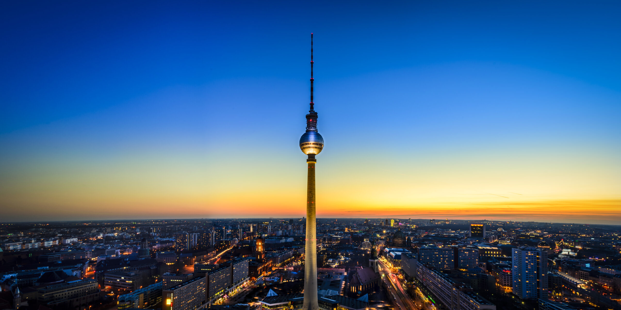 Die schönsten Aussichtspunkte in Berlin der Fernsehturm am Alexanderplatz