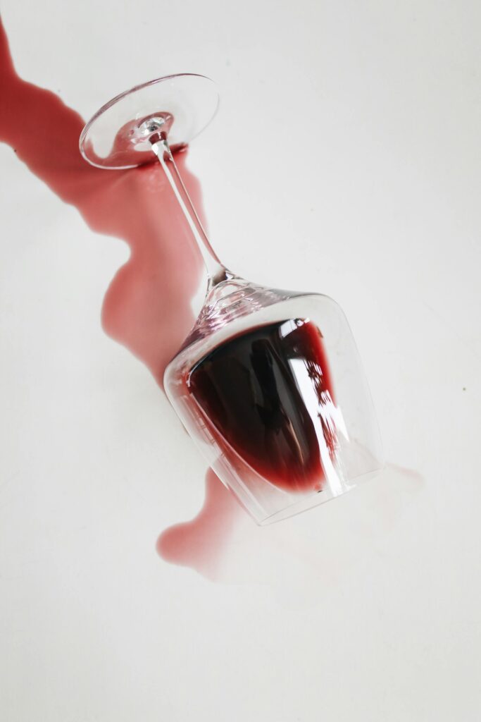 Weinglas mit Rotwein