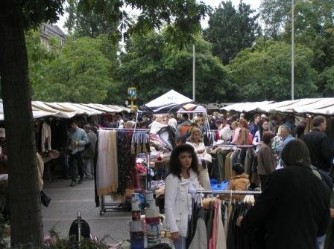 Visitors at the vintage flea market at Rathaus Schöneberg